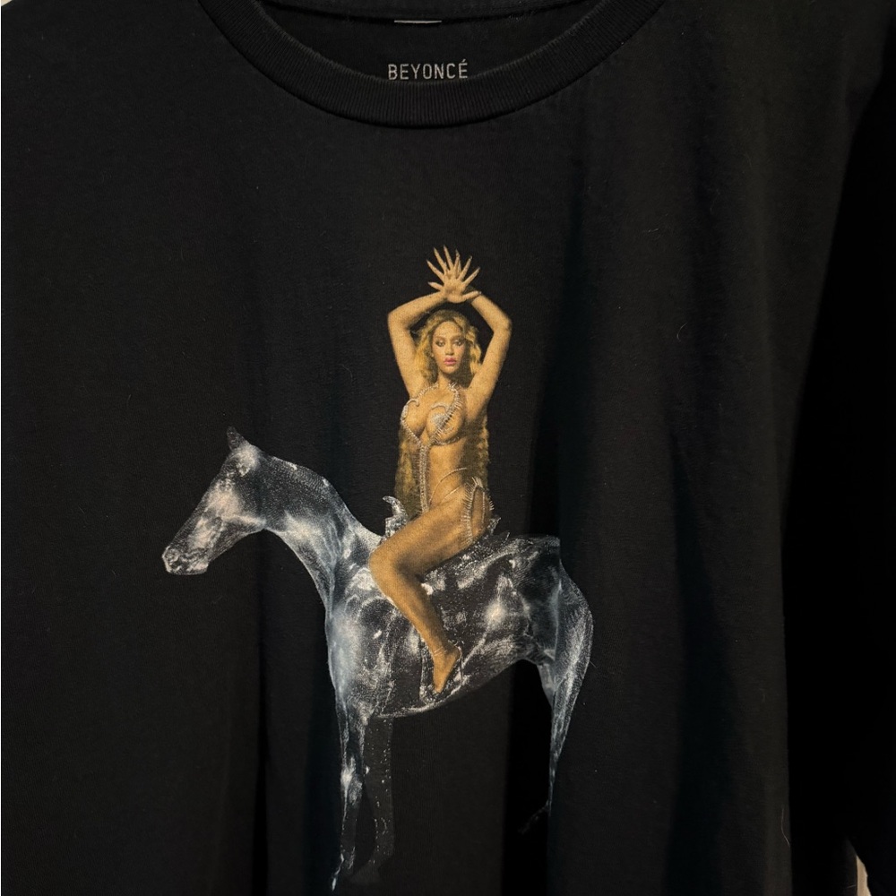 Beyonce Renaissance CD Box Exclusive 2XL Shirt